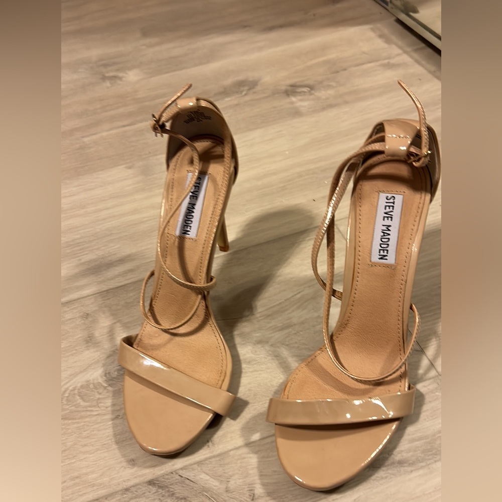 Steve Madden Beige Heels- Size 8